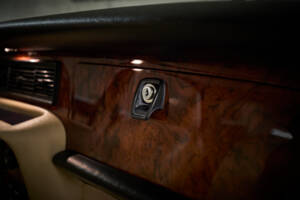 Imagen 64/99 de Daimler Double Six (1993)