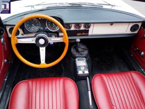 Bild 26/52 von Alfa Romeo 1750 Spider (1969)