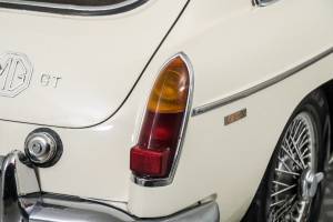 Imagen 31/50 de MG MGB GT (1966)