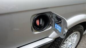 Bild 34/56 von BMW 325ix (1987)