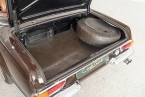 Image 28/30 of Mercedes-Benz 280 SL (1970)