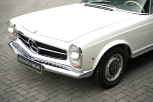 Image 28/50 de Mercedes-Benz 280 SL (1968)
