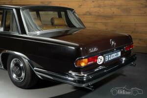 Image 16/19 of Mercedes-Benz 600 (1967)