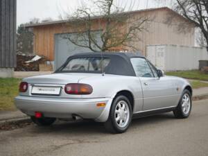 Image 43/48 de Mazda MX-5 1.6 (1900)