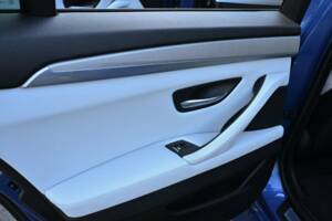 Bild 50/50 von BMW M5 (2014)