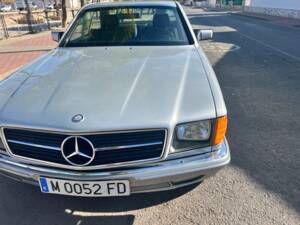 Image 63/77 of Mercedes-Benz 380 SEC (1982)