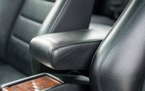 Bild 31/61 von Mercedes-Benz 500 E (1992)