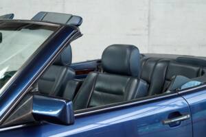 Bild 8/50 von Mercedes-Benz E 200 (1996)