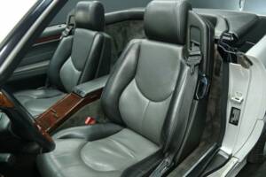 Imagen 12/30 de Mercedes-Benz SL 600 6.0 AMG (1996)