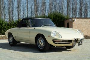 Bild 3/50 von Alfa Romeo 1750 Spider Veloce (1969)
