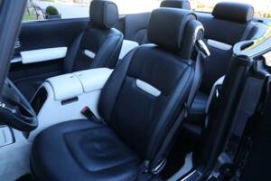 Image 42/50 of Rolls-Royce Phantom DHC (2009)