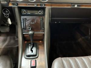 Afbeelding 11/15 van Mercedes-Benz 280 SL (1980)