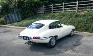 Image 3/50 de Jaguar Type E 3.8 (1963)