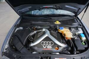 Image 49/52 of Audi RS4 Avant (2001)