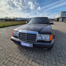 Bild 2/10 von Mercedes-Benz 500 E (1993)