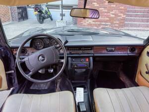 Afbeelding 6/9 van Mercedes-Benz 250 (1970)