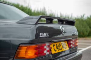 Bild 12/27 von Mercedes-Benz 190 E 2.3-16 (1985)