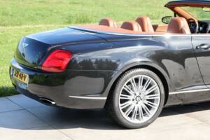 Bild 38/50 von Bentley Continental GTC (2007)
