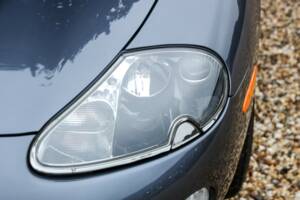 Immagine 21/50 di Jaguar XK8 4.0 (2002)
