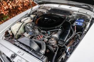 Image 37/40 of Mercedes-Benz 450 SL (1977)
