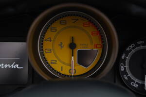 Image 21/50 of Ferrari California (2010)
