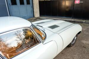 Imagen 20/50 de Jaguar E-Type 4.2 (1965)