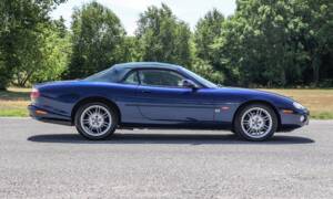 Image 3/36 of Jaguar XK8 4.0 (2001)