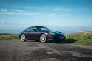 Image 39/50 of Porsche 911 Carrera 4 (2001)