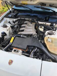 Image 15/45 of Porsche 944 Turbo (1985)
