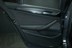 Image 11/50 of BMW M5 xDrive (2022)