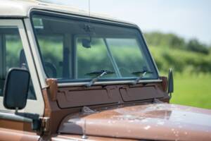 Image 25/33 of Land Rover Defender 110 (1983)