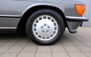 Image 10/97 de Mercedes-Benz 560 SL (1987)
