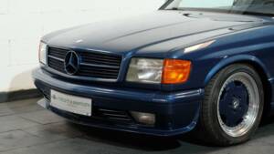 Image 20/29 of Mercedes-Benz 500 SEC (1985)