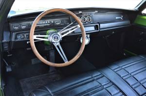 Image 8/43 of Plymouth Road Runner Hardtop Coupe (1968)