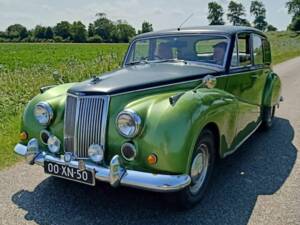 Imagen 2/7 de Armstrong-Siddeley Star Sapphire (1959)