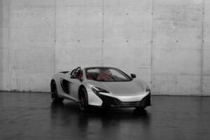 Bild 11/50 von McLaren 650S Spider (2016)