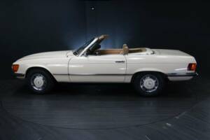 Image 3/50 de Mercedes-Benz 450 SL (1973)