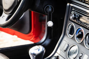 Bild 38/45 von BMW Z3 2.2i (2000)