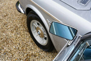 Image 24/50 of BMW 3.0 CSi (1974)