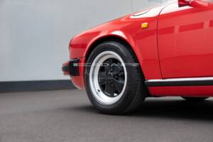 Bild 16/31 von Porsche 911 Carrera 3.2 (1988)