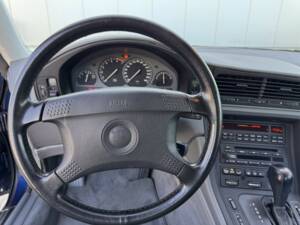 Image 38/69 of BMW 850i (1993)