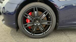Image 11/53 of Maserati Quattroporte GTS (2013)