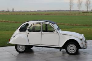 Image 25/50 of Citroën 2 CV 6 (1985)