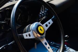 Image 39/74 of Ferrari 365 GTB/4 Daytona (1971)