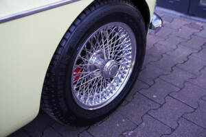 Image 46/50 de MG MGB (1977)