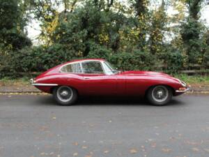 Afbeelding 13/18 van Jaguar E-Type (1967)