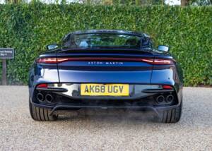 Immagine 9/50 di Aston Martin DBS Superleggera (2018)