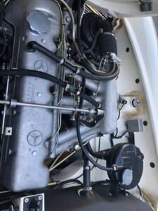 Image 11/43 of Mercedes-Benz 230 SL (1967)