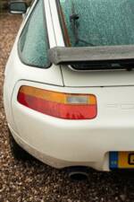 Image 50/50 of Porsche 928 S4 (1990)