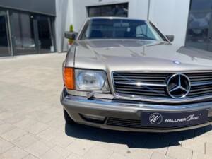 Bild 8/48 von Mercedes-Benz 500 SEC (1985)